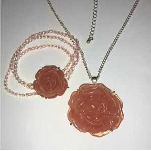 Huge Vintage Flower Lucite Enamel Pendant Necklace & Beaded Stretch Bracelet